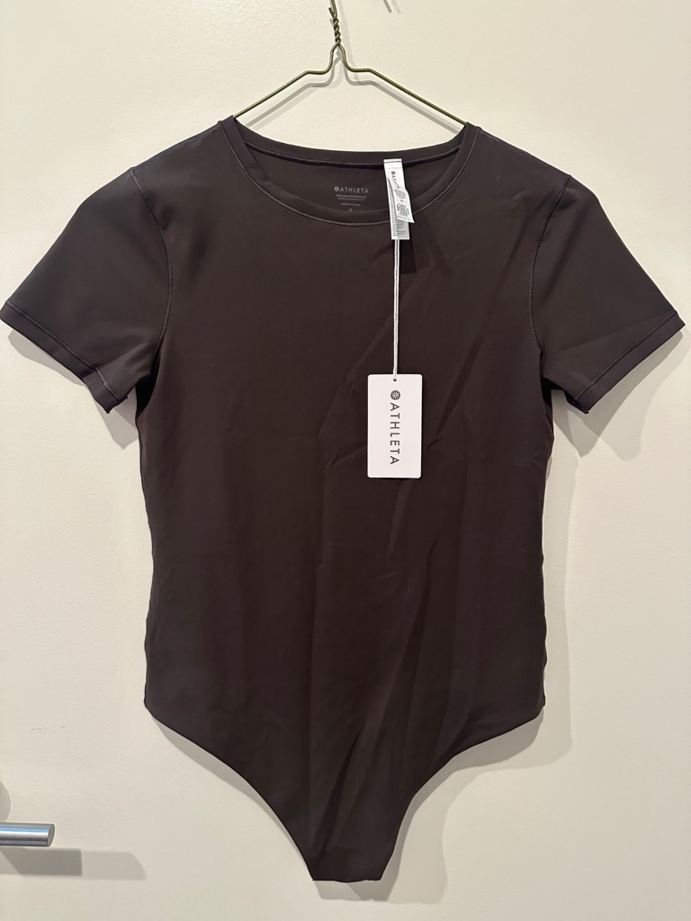 ATHLETA Bodymove Short Sleeve Bodysuit in Truffle Brown size Medium NWT